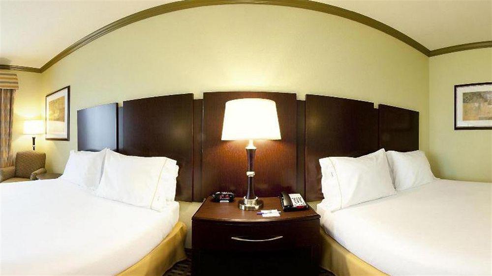 Holiday Inn Express & Suites Fort Worth - Fossil Creek By Ihg Eksteriør bilde
