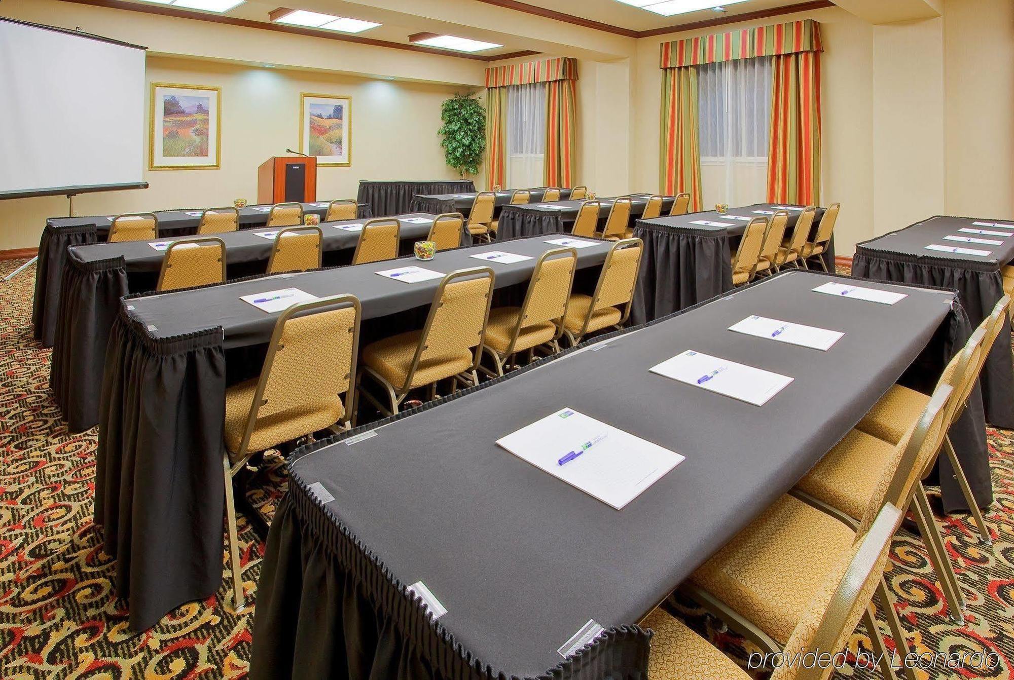 Holiday Inn Express & Suites Fort Worth - Fossil Creek By Ihg Eksteriør bilde