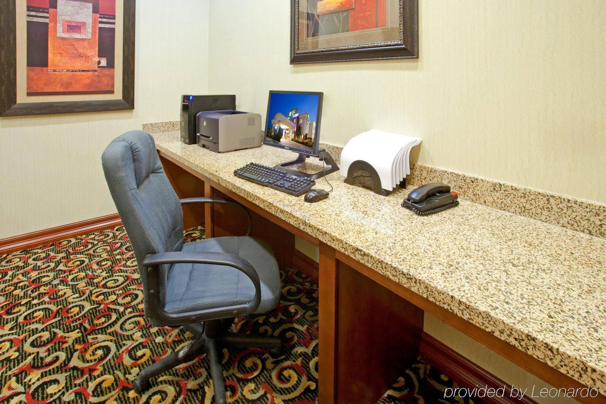 Holiday Inn Express & Suites Fort Worth - Fossil Creek By Ihg Eksteriør bilde